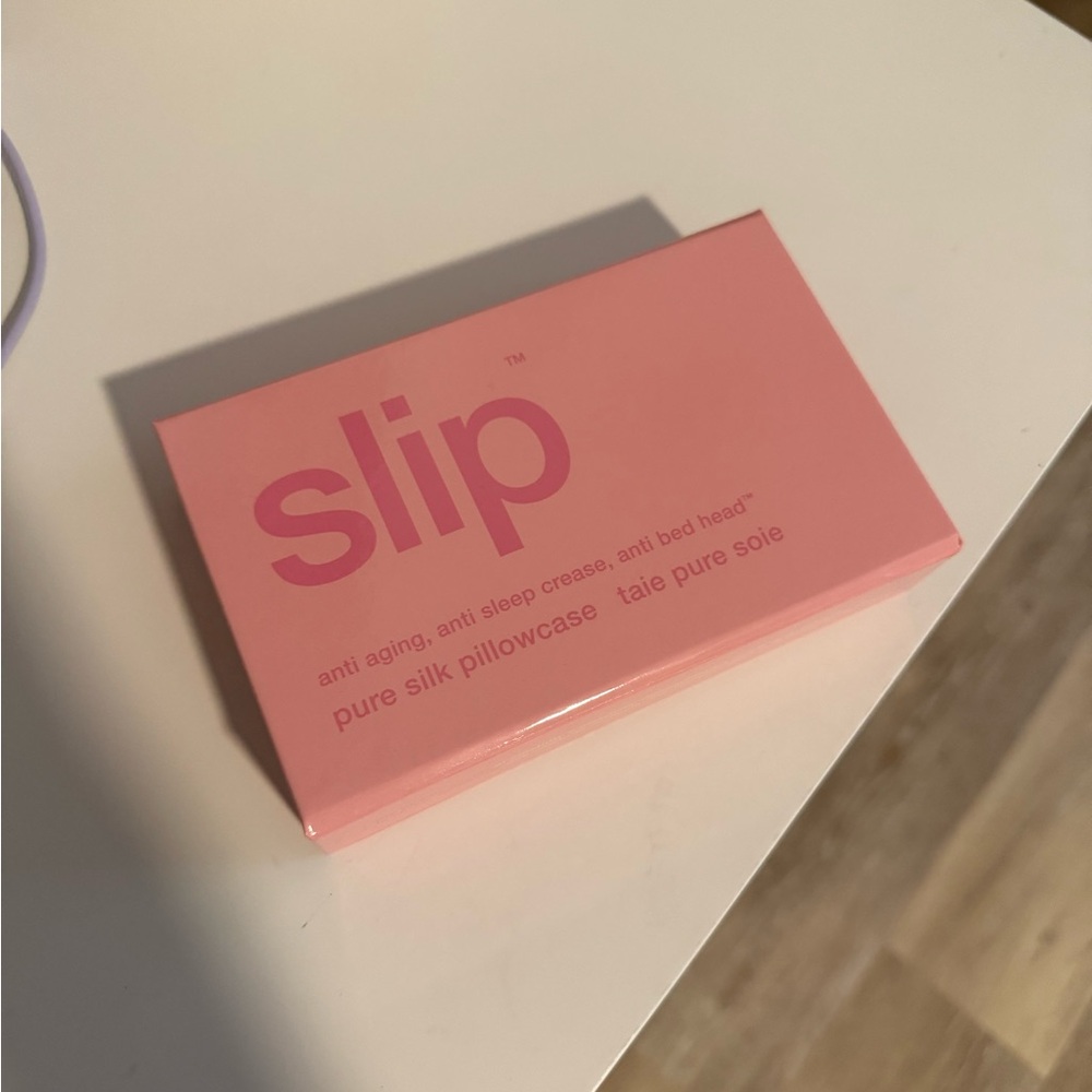 Slip silk pillowcase